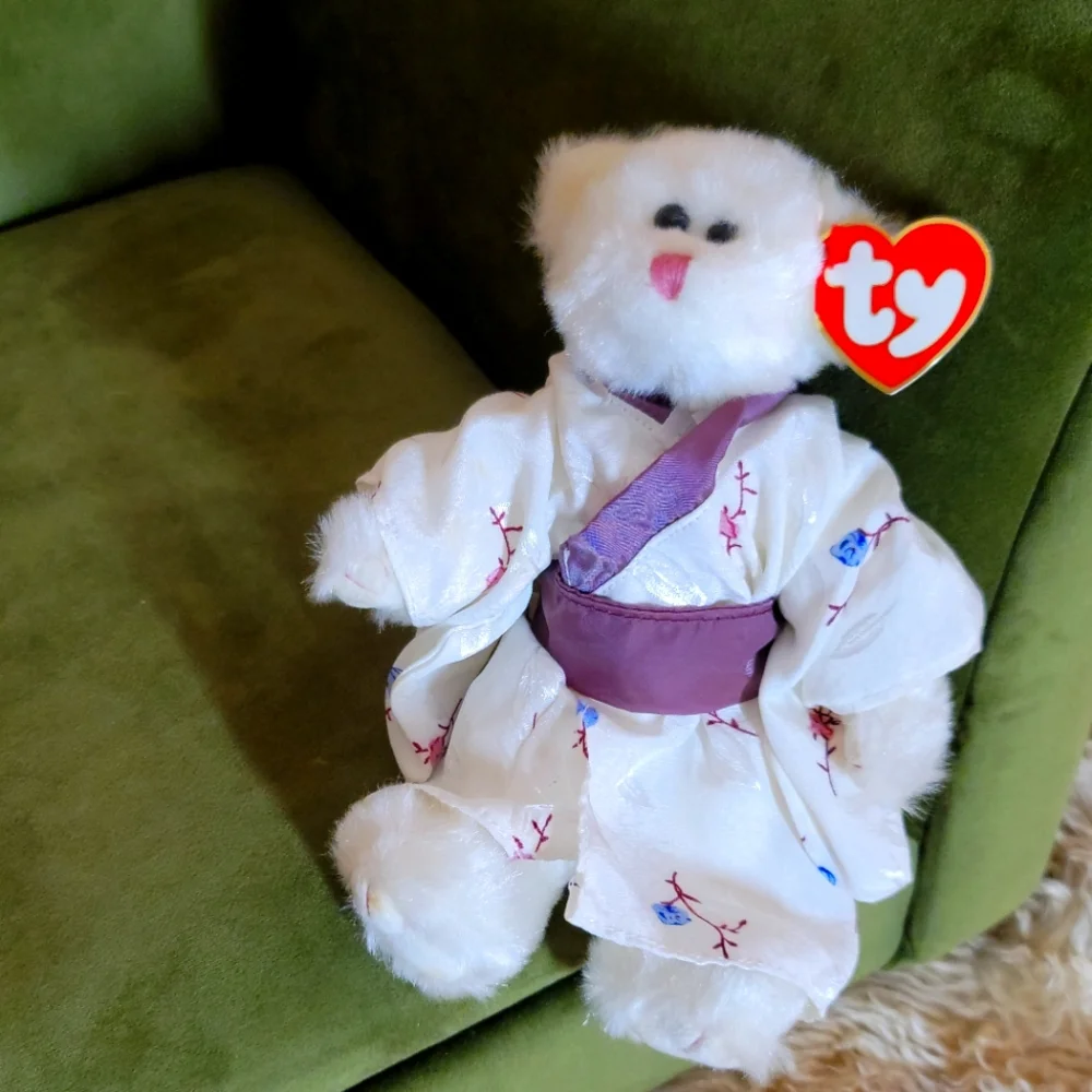 Ty Attic Treasures Suki Teddy Bear Plush Color White Size 9" NWT - Picture 1 of 9
